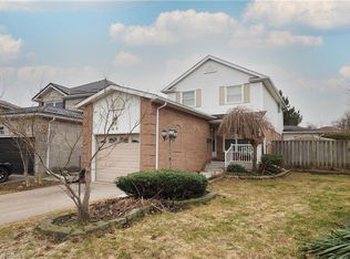 89 Lynnhaven Ct, Kitchener, ON N2M5L8