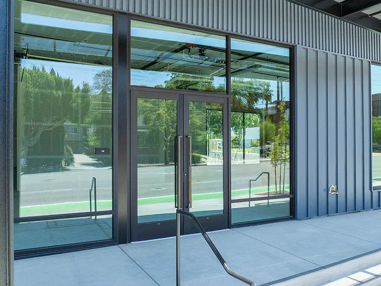 Newly Built Luxury Apartments in San Luis Obispo "Little Italy" — Photo 52