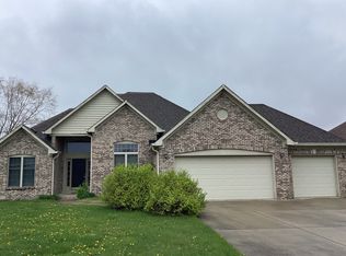 4896 W Cedar Creek Pl, New Palestine, IN 46163