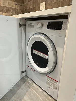 Rented by Heller Organization | media 21