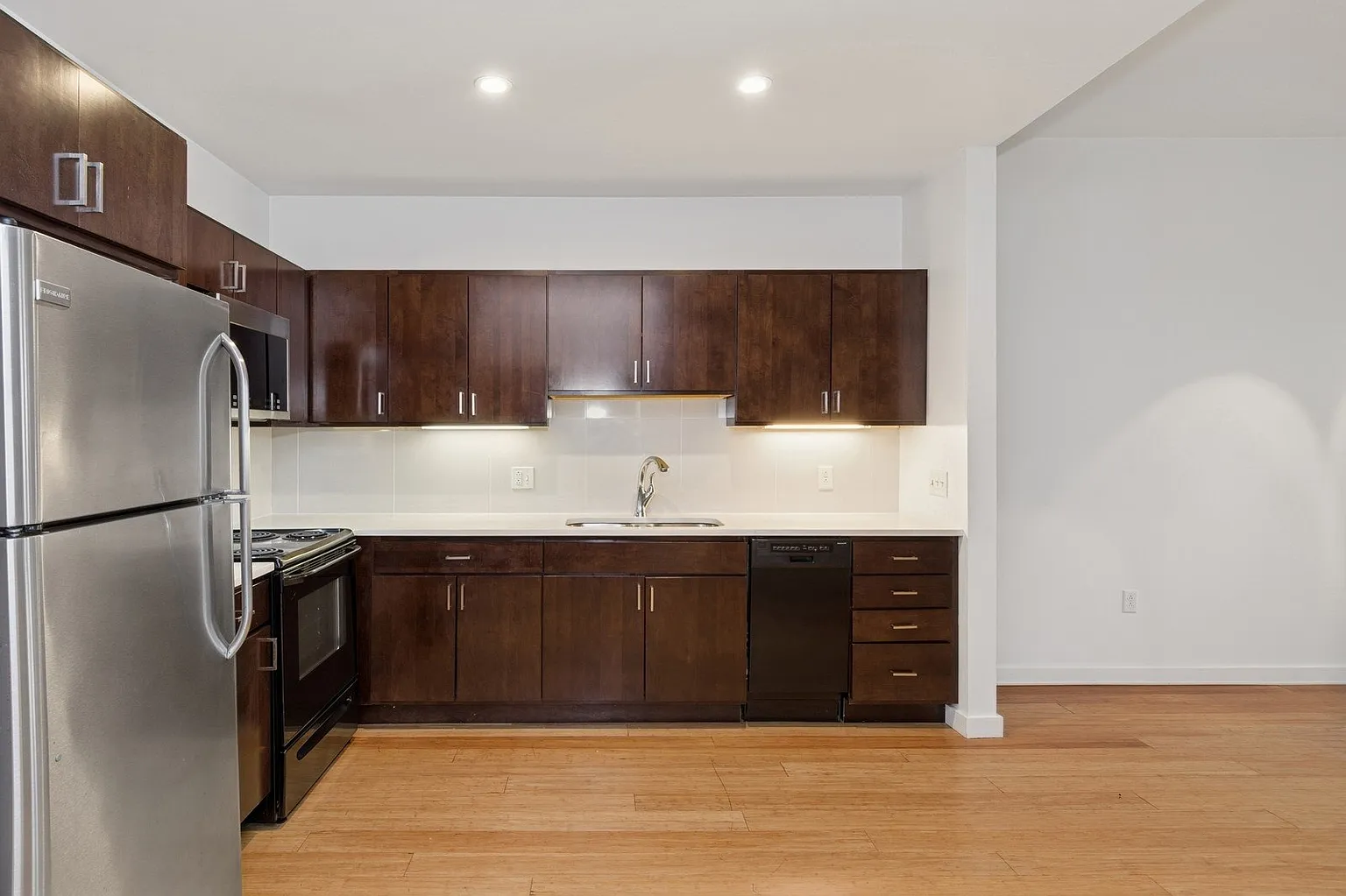 4840 Harrison St APT 203 photo 1