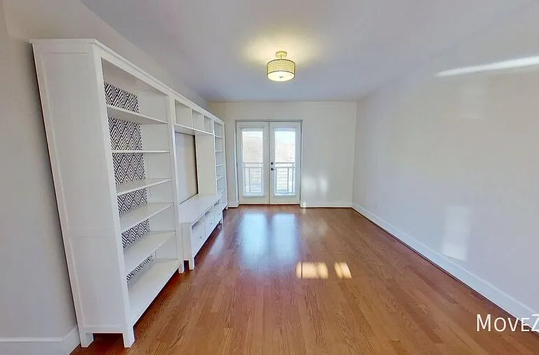 2425 Vail Ave #A19 — Photo 11