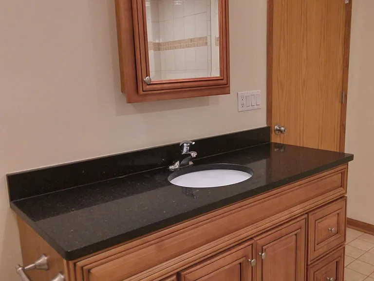 5761 W Higgins Ave #2D — Photo 9