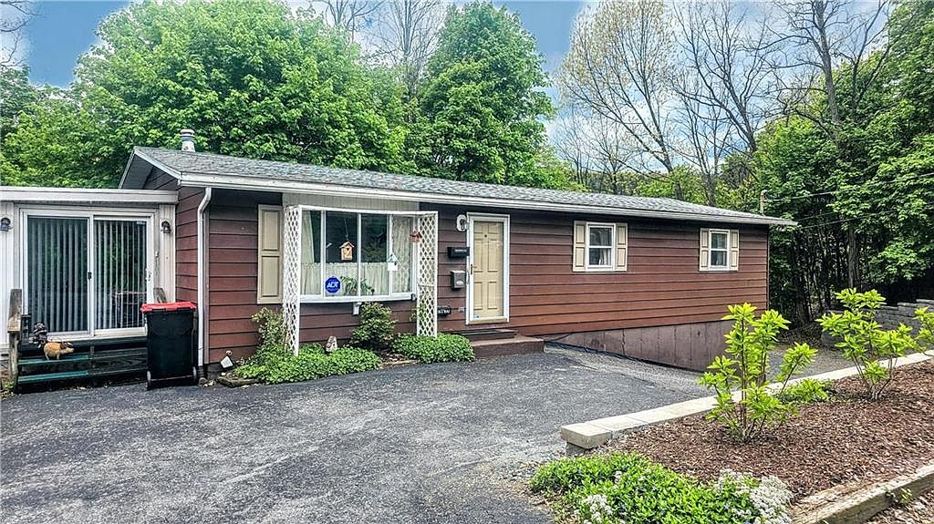 1 Stedman Ave, Lehighton, PA 18235 Zillow