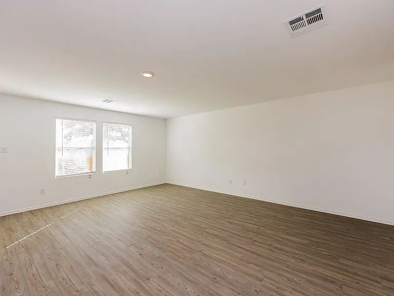 14730 Saw Ml — Photo 2