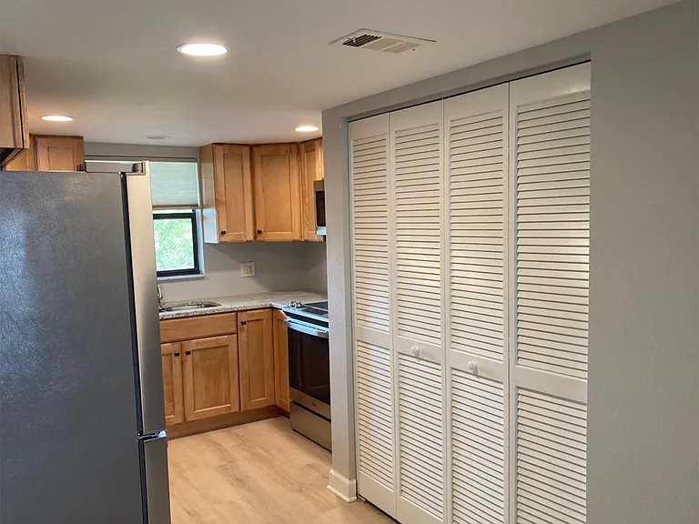 14459 River Beach Dr #D-229 — Photo 8