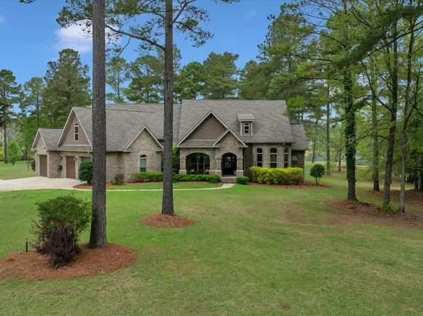 2018 Potters Rd, Perry, GA 31069
