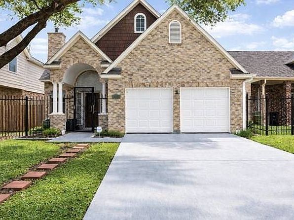 11206 Lynbrook Dr