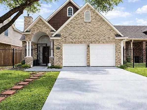 11206 Lynbrook Dr, Houston, TX 77042