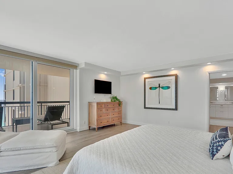 5380 N Ocean Dr #18J — Photo 38