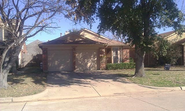 1st image of 2334 Walden Place Ct