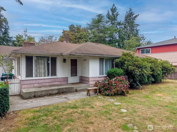13111 Ashworth Avenue N, Seattle, WA 98133