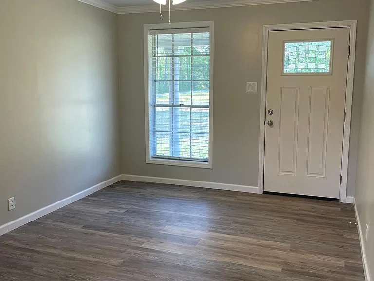 1700 Hollis Rd — Photo 15