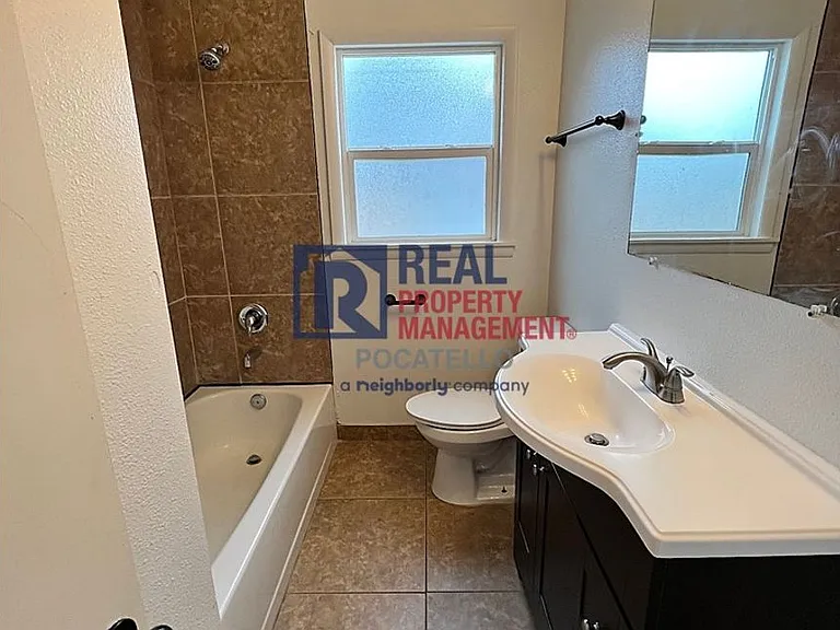 1154 W Eldredge Rd — Photo 10
