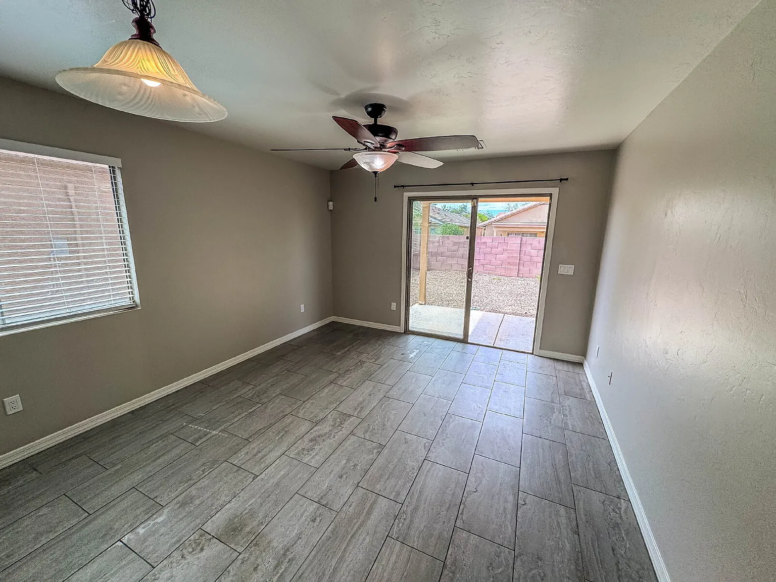 3 bed, 2.0 bath, 1258 sqft, $1,800 — Photo 4