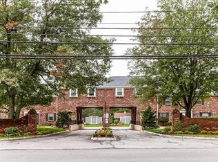 1 Windsor Dr, Framingham, MA 01701