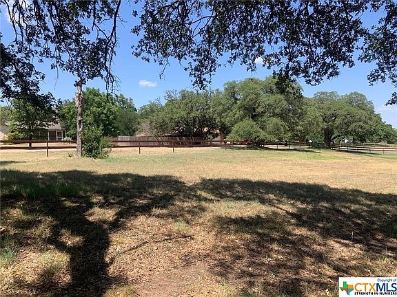 4th image of Salado Plaza Dr