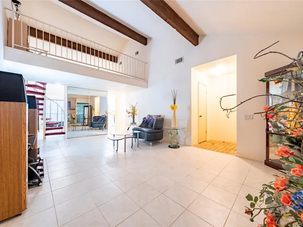 9168 Wilcrest Dr #9168, Houston, TX 77099