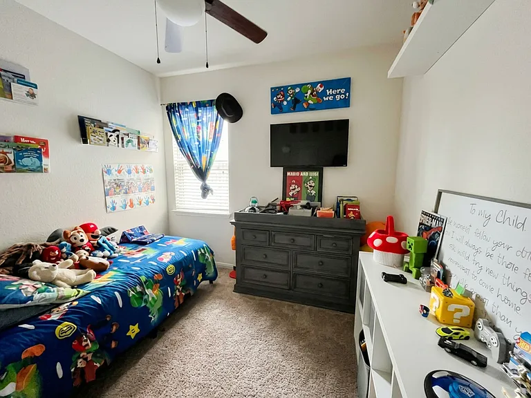 2nd Bedroom