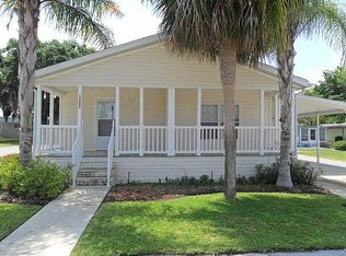 13228 Lime Ave, Grand Island, FL 32735