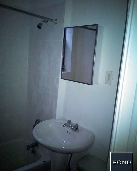 2nd image of 120 Sherman Ave APT 6
