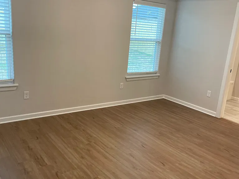 1105 Pepperwood Ave — Photo 6