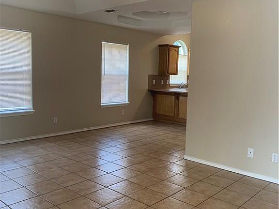 2nd image of 2519 Fatima Ave APT 2