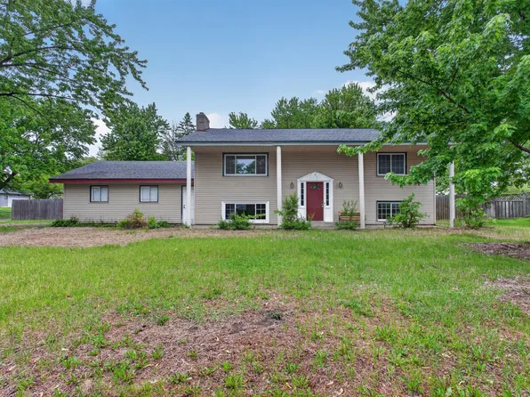 7856 Florida Cir N, Brooklyn Park, MN 55445