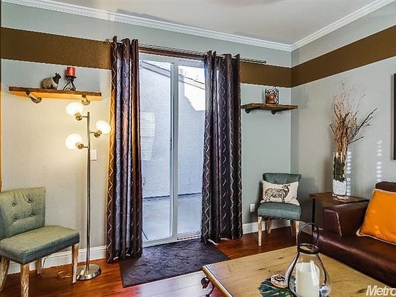5th image of 39 Villa Gardens Ct