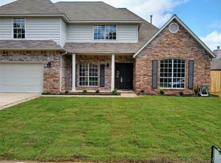 1705 N 12th St, Broken Arrow, OK 74012