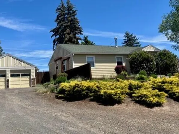 663 SE Ebert St, Madras, OR 97741