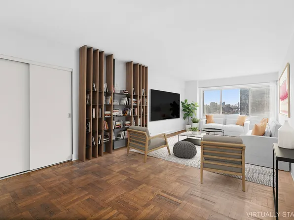 10 East End Avenue image 2 of 13