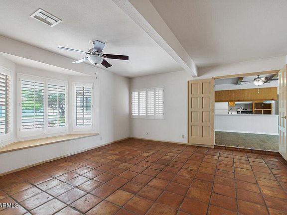 4th image of 2827 N 74th Pl