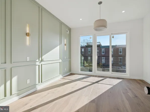 2943 Cambridge St, Philadelphia, PA 19130