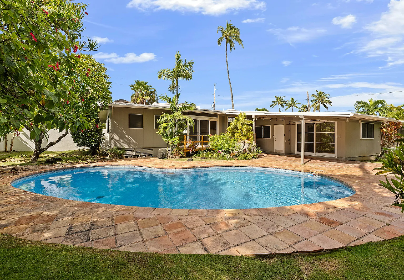 N Kalaheo Ave, Kailua — Photo 1
