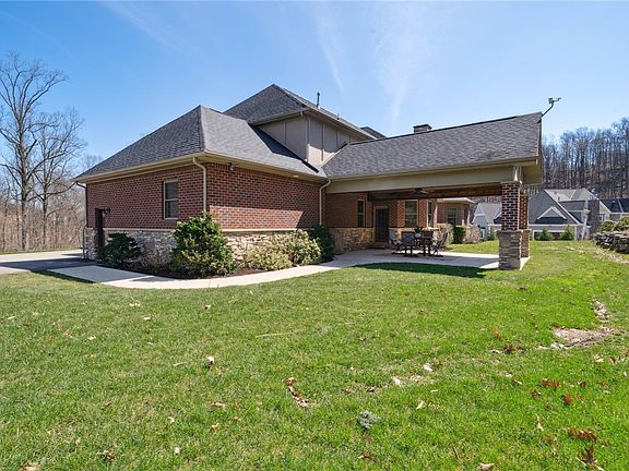 4th image of 1304 Woodbridge Dr