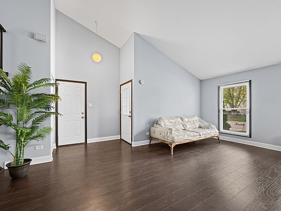 4th image of 2157 Pepperwood Ln