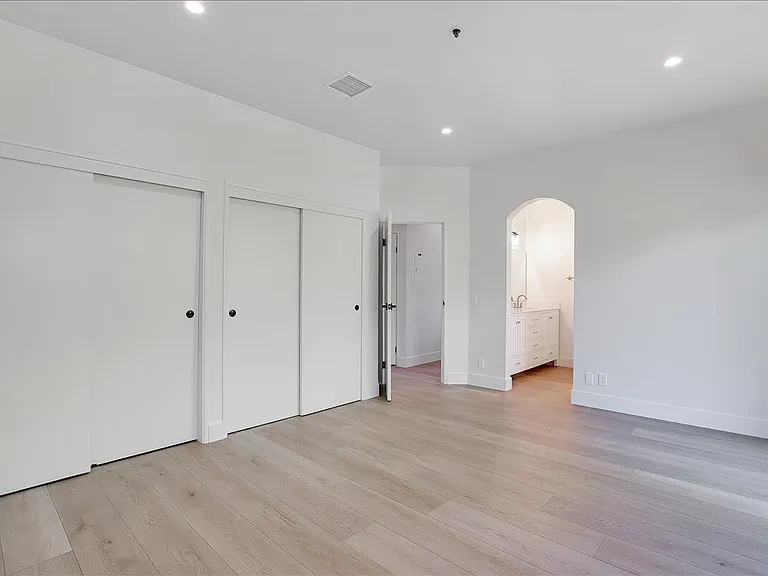602 Anacapa St #F — Photo 10