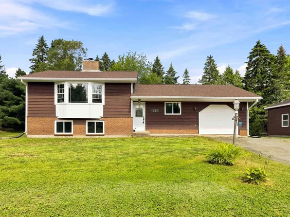 28 Little River Dr, Musquodoboit Harbour, NS B0J 2L0