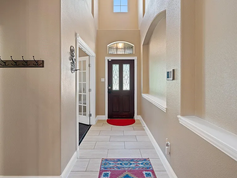 416 Cypress Hill Dr — Photo 2