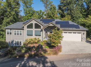 18 Herron View Ln, Weaverville, NC 28787