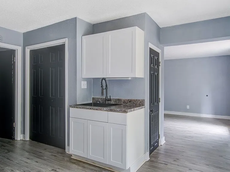 2307 S Fraser St — Photo 23