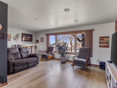 1609 N 17th St, Bismarck, ND, 58501
