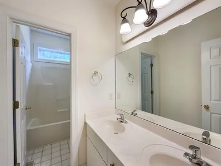 221 Black Forest Dr — Photo 10