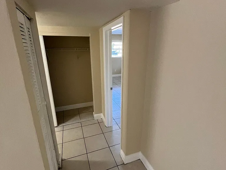 1370 NE 119th St #137008 — Photo 18