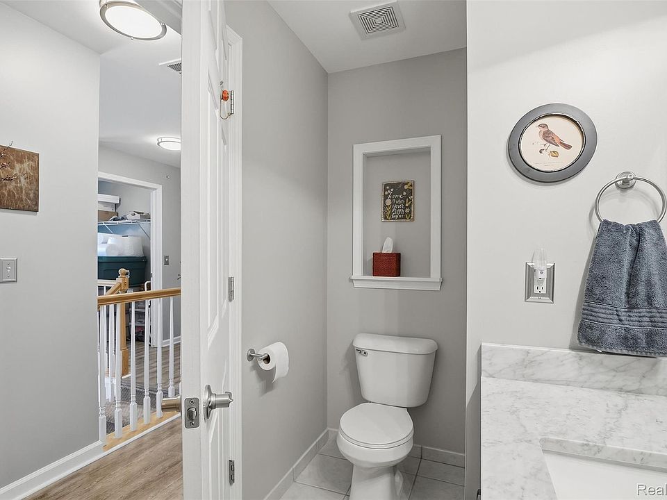 28259 Oakmonte Cir E, photo 29