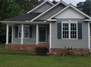 3070 King William Ave, West Point, VA 23181
