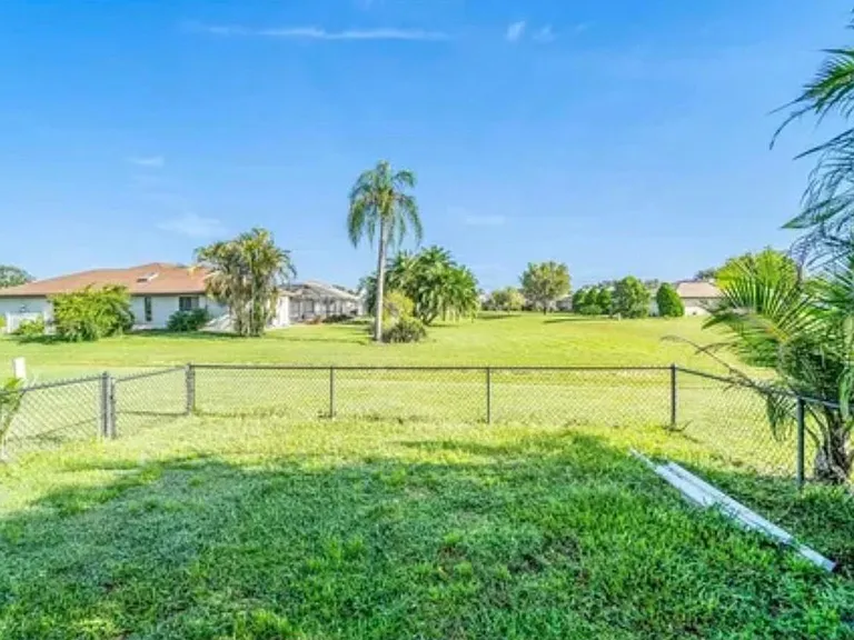 1535 Ultramarine Ln — Photo 7