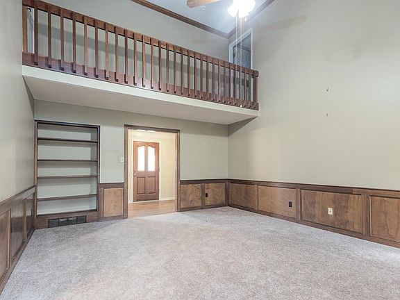 4th image of 810 Cedar Brake Dr