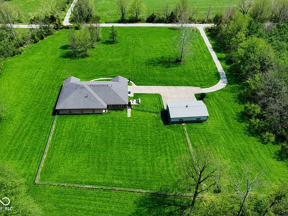 5th image of 4244 Flake Rd